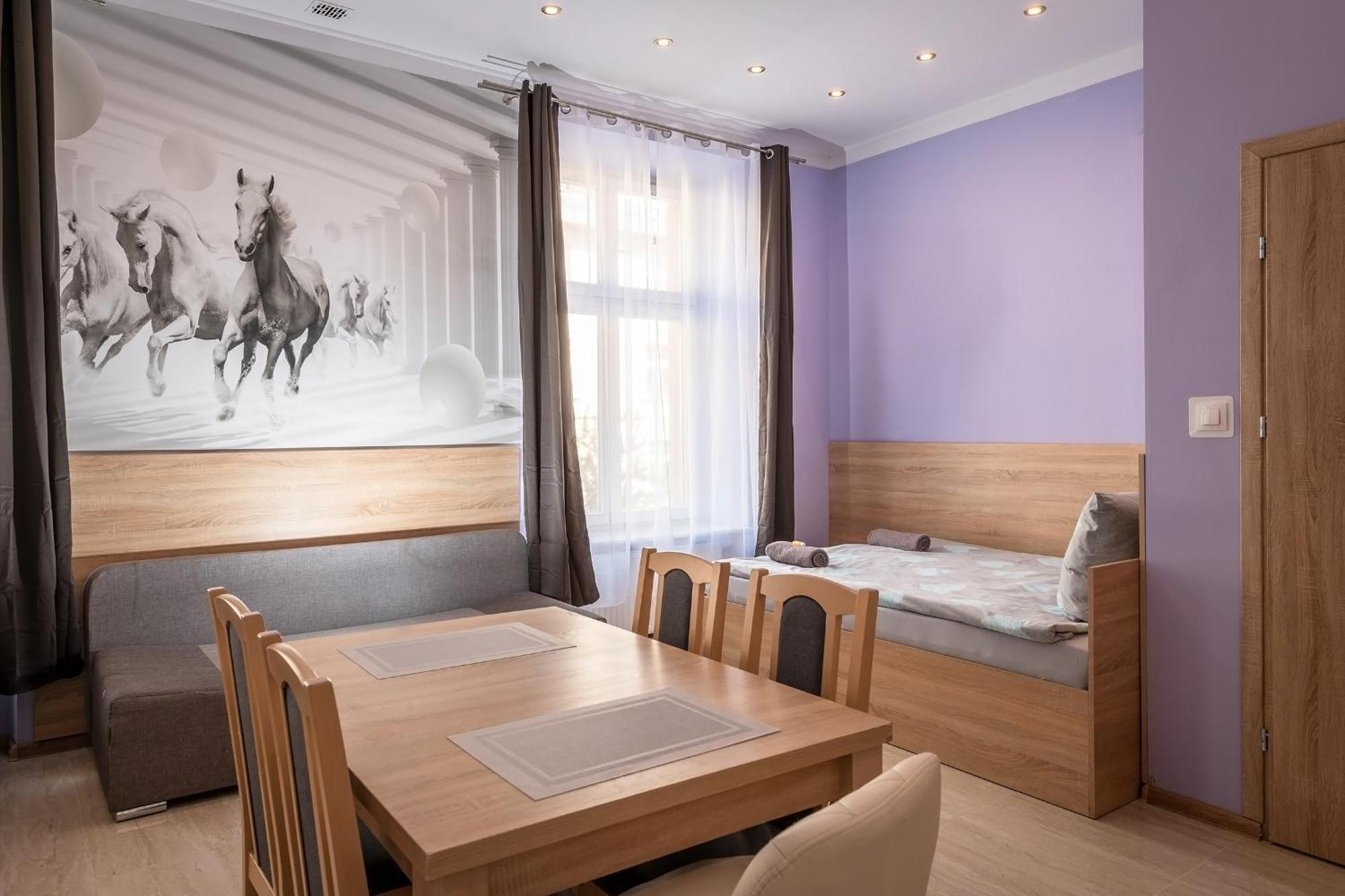 70S Hostel Cracovia Esterno foto