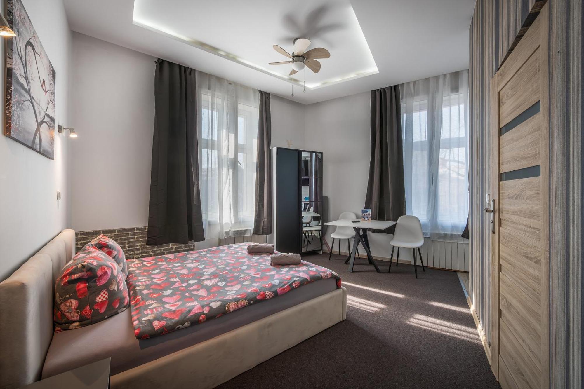 70S Hostel Cracovia Esterno foto